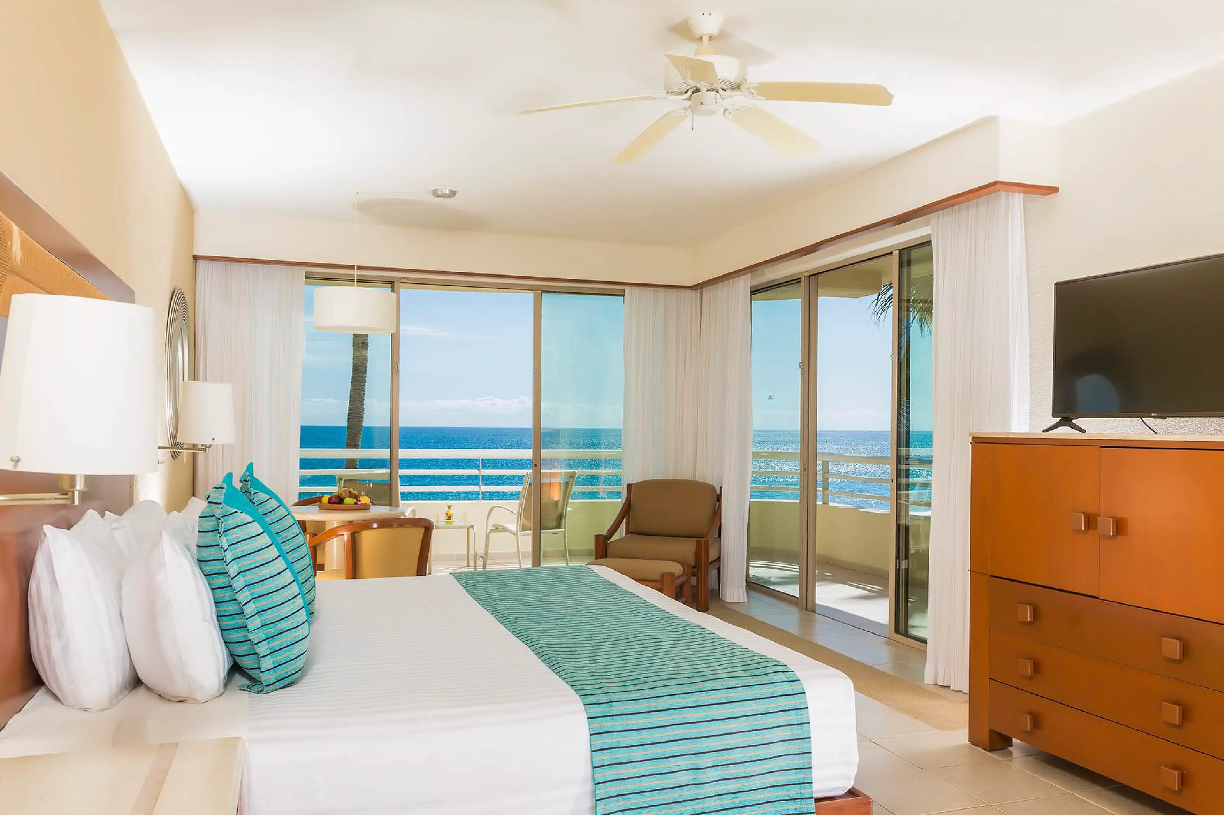 Habitación de lujo con vista a la laguna