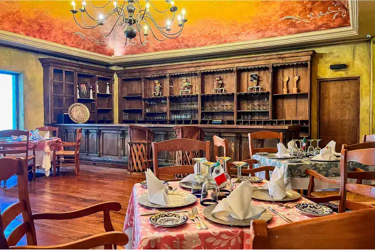 Gallery GR Solaris Lighthouse 3